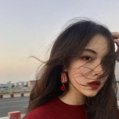 少年骇客摩托骑行